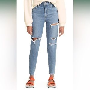 Levi's Women's High Rise Mom Jean
